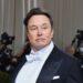 Musk perde US$ 100 bilhões em 2022, mas segue como o mais rico do mundo