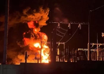Ucrânia bombardeia depósito de combustível russo em região fronteiriça