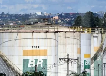 Petrobras reduz preço do gás natural em 5% a partir de novembro