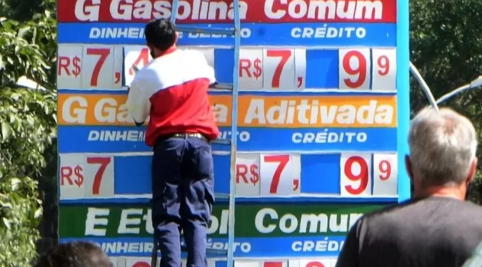 Petrobras sofre pressão para segurar preços até o 2º turno