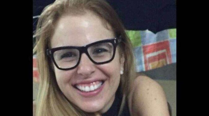 Suzane Richthofen apresenta trabalho sobre maternidade em evento de faculdade