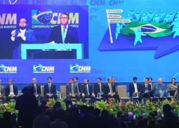 Mobilização promete reunir 500 prefeitos por piso da enfermagem em Brasília