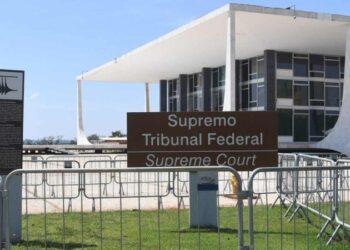 STF forma maioria para manter resolução do TSE que acelera remoção de fake news