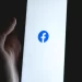Jovem é agredida com cano de PVC após esquecer senha do facebook do padrasto