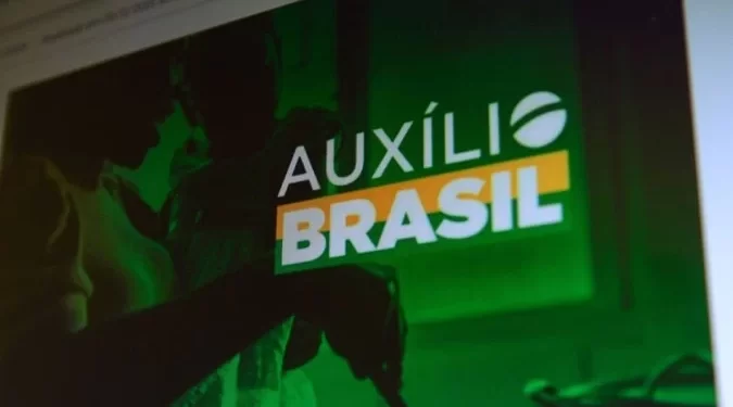Caixa paga Auxílio Brasil a beneficiários de NIS de final 4