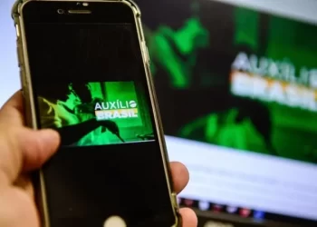 Auxílio Brasil é pago hoje a beneficiários de NIS final 2