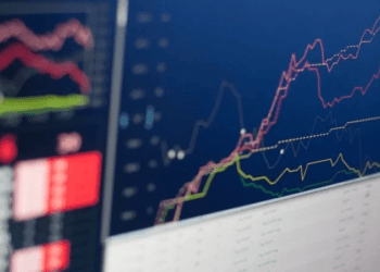 Bolsas de NY fecham em alta, com perspectivas de moderação no aperto do Fed