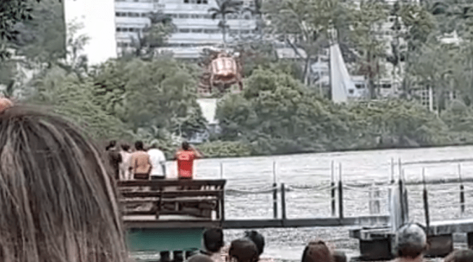 Queda de helicóptero na Lagoa: 5 vítimas sem gravidade foram resgatadas