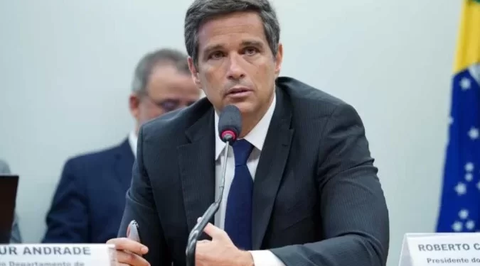 Roberto Campos Neto admite que taxa selic só deve cair em junho de 2023