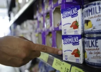Rótulo frontal e etiqueta maior: entenda novas regras para venda