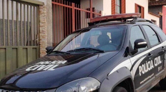 Mulher que asfixiou bebê e jogou a criança sobre muro é presa no ES