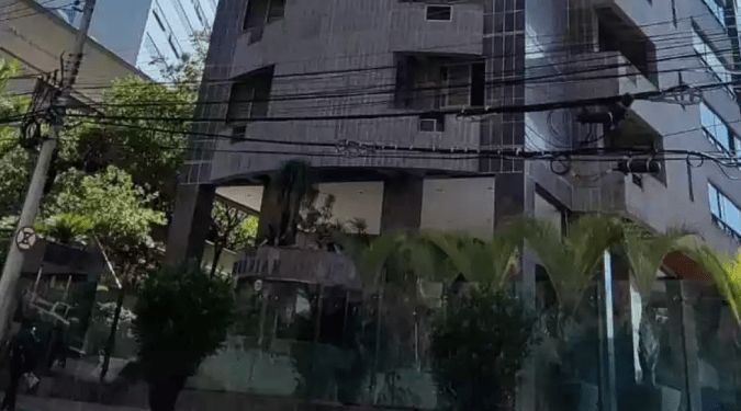 Mulher é procurada por invadir apartamento e furtar R$ 1 milhão em joias