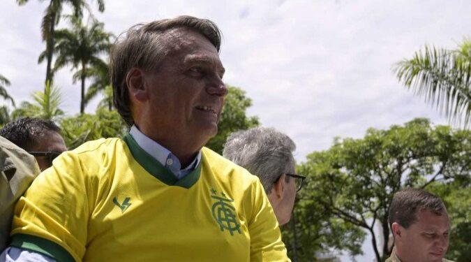 Bolsonaro ‘reaparece’ no Twitter após mais de uma semana sem postagens