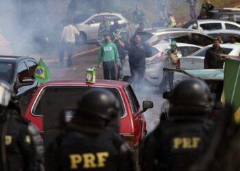 PRF diz que métodos de bloqueios de vias em SC lembram de ‘terroristas’