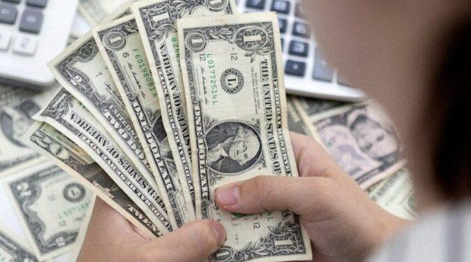 Dólar alto? O que esperar do real em 2023 após desvalorização recente