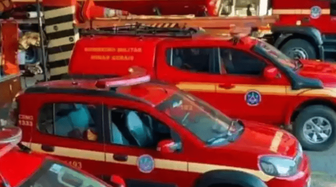 Chuvas fortes causam rompimento de barragem de água em Capelinha (MG)
