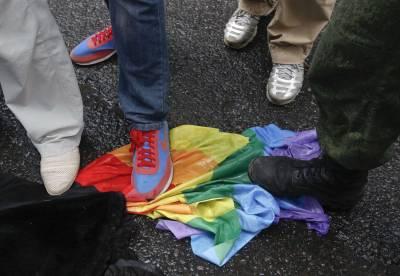 Câmara da Rússia aprova projeto que proíbe “propaganda gay”; entenda