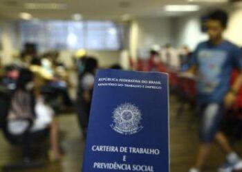 Taxa de desemprego fica estável em 21 das 27 unidades da Federação