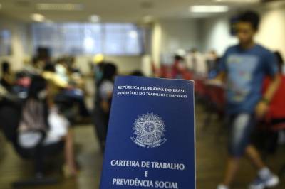 Taxa de desemprego fica estável em 21 das 27 unidades da Federação
