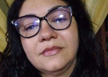 “Pessoa incrível”, diz irmã de professora morta durante ataque em escola