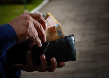 13º salário: Saiba quem pode receber e a melhor forma de usar o dinheiro