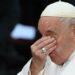 Papa Francisco chora durante oração ao povo ucraniano: “Que a paz prevaleça”