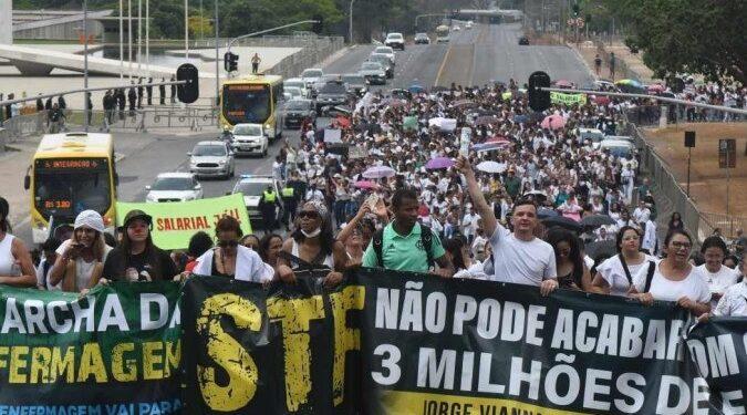 CNSaúde volta a questionar piso salarial da enfermagem