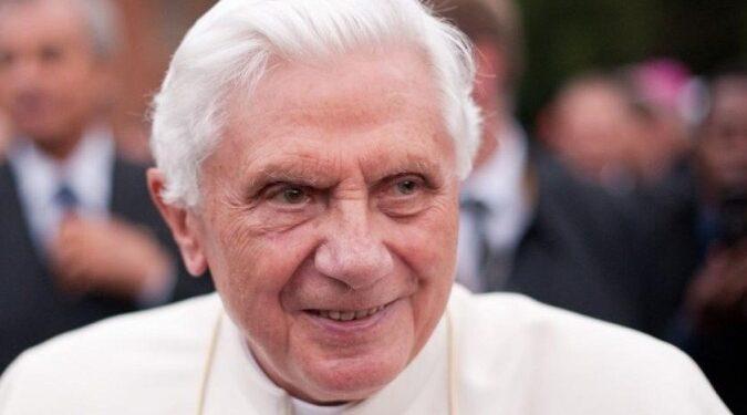 Por que a saúde frágil do papa emérito Bento 16 traz um dilema ao Vaticano