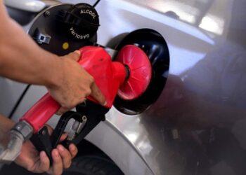 2023 começará com alta de R$ 0,69 por litro de gasolina