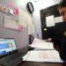 Genética e alta escolaridade aumentam risco de miopia, aponta estudo