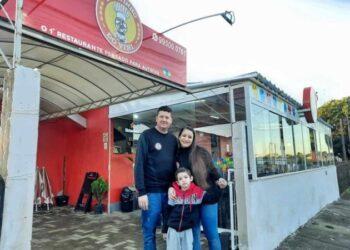 Pais abrem restaurante adaptado para autistas com pratos a R$ 2