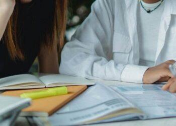 Mulheres podem identificar homens solteiros pelo cheiro, diz estudo