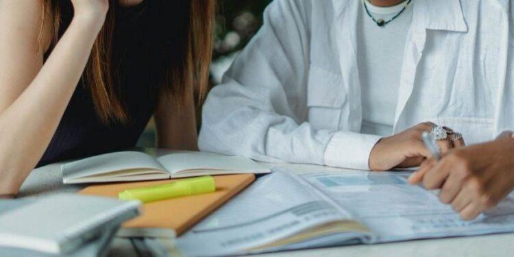 Mulheres podem identificar homens solteiros pelo cheiro, diz estudo