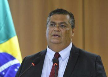 Dino diz que já identificou financiadores dos atos terroristas no DF