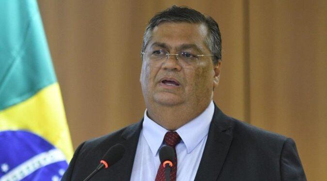Dino diz que já identificou financiadores dos atos terroristas no DF