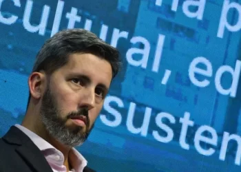 Novo presidente do Iphan, Grass acaba com grupo de preservação de armas de fogo