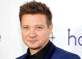 Jeremy Renner teve tronco esmagado em acidente, mostra registro na polícia
