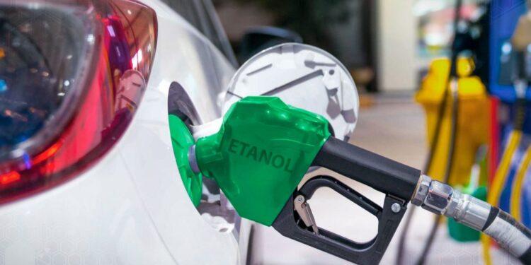 Etanol continua menos competitivo ante gasolina em todas as unidade da Federação