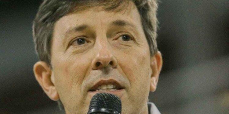 Amoêdo diz que Brasil poderia ter juros mais baixo, mas Lula atrapalha