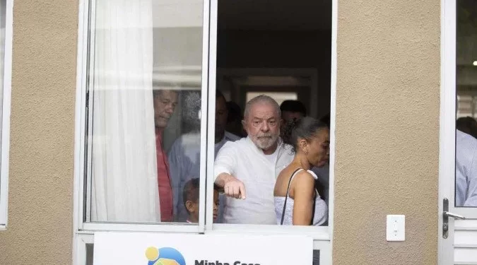 Lula promete mais obras e diz que “serão 4 anos que vão valer por 40”