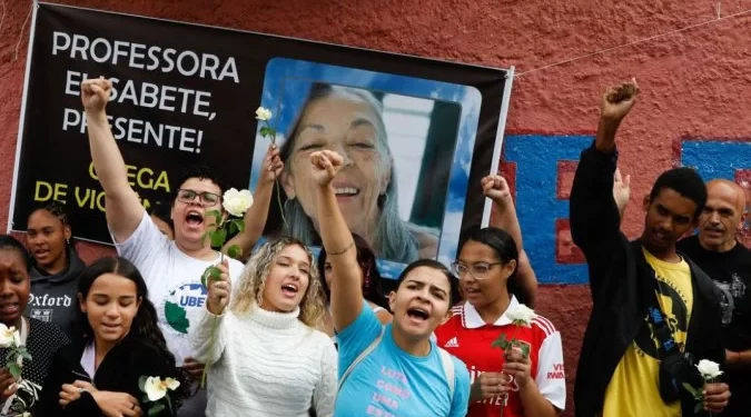 Vigília homenageia vítimas de ataque em escola de São Paulo