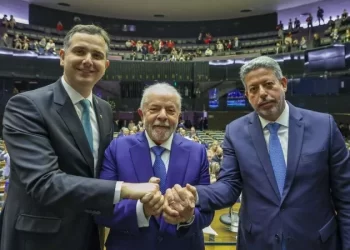 Após reunião com Lula, Pacheco diz que buscará consenso sobre MPs
