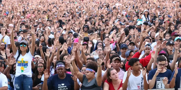 Dia do Evangélico: fiéis na periferia buscam acolhimento na fé