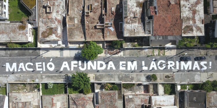 Maceió: região da mina 18 afunda 6 centímetros em 24 horas