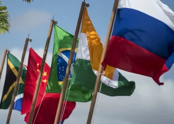 Milei anuncia que Argentina não participará do Brics