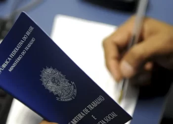 Caged: país gerou mais de 130 mil novas vagas de trabalho em novembro
