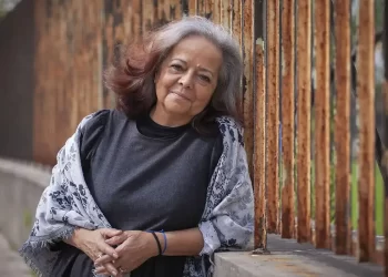 Poetisa angolana Paula Tavares vai participar do clube de leitura CCBB