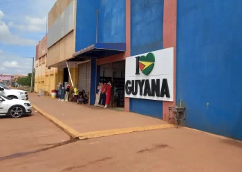 Referendo na Venezuela aprova incorporação de Essequibo