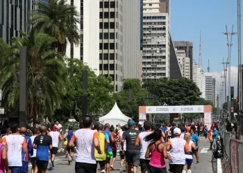 Tradicional corrida de São Silvestre reúne 35 mil atletas em SP
