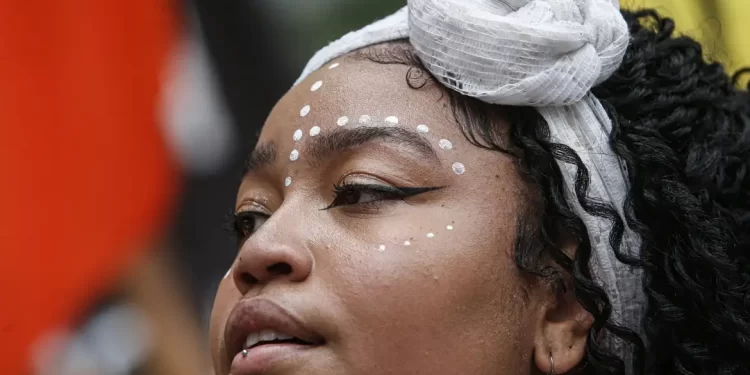 Maior presença de negros no país reflete reconhecimento racial